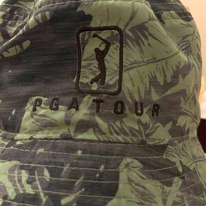 PGA tour black and reversible bucket hat one size